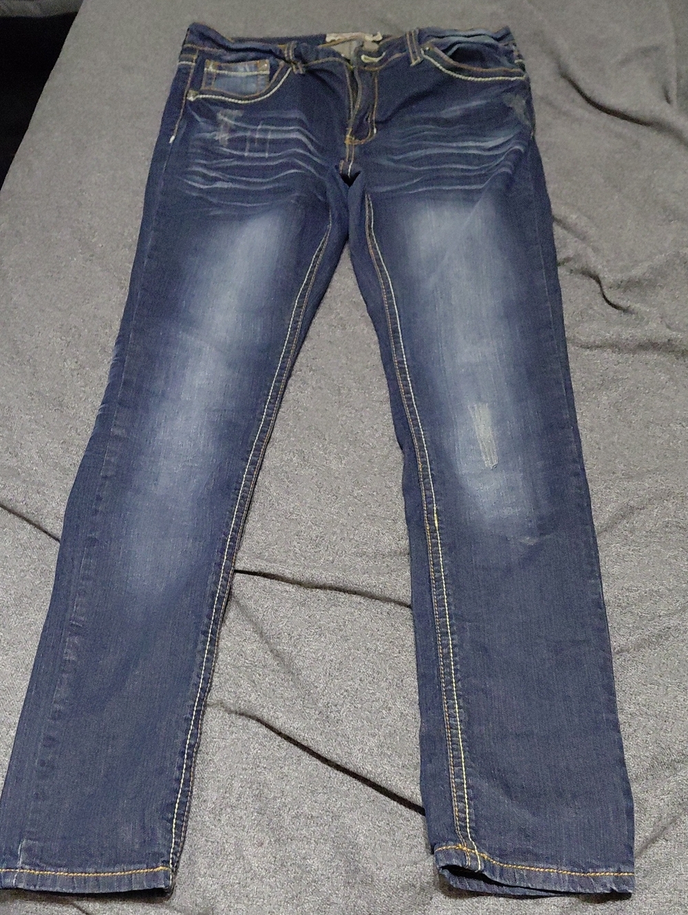 refuge Women's Faded Dark Blue Skinny Jeans